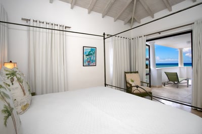 Luxury Villa Photo #27