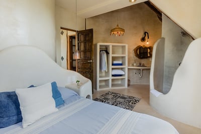 Luxury Villa Photo #14