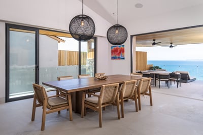 Luxury Villa Photo #9