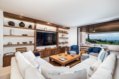 Luxury Villa Photo #9