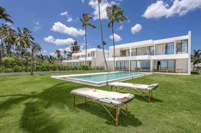 Luxury Villa Photo #4