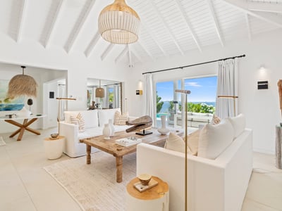 Luxury Villa Photo #13