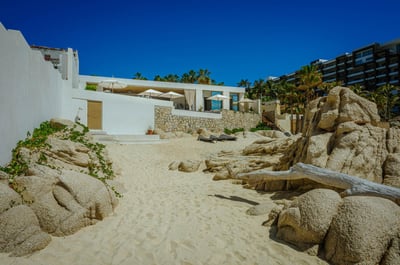 Luxury Villa Photo #18