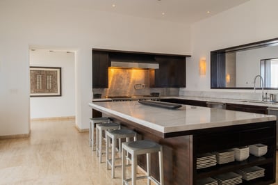 Luxury Villa Photo #16