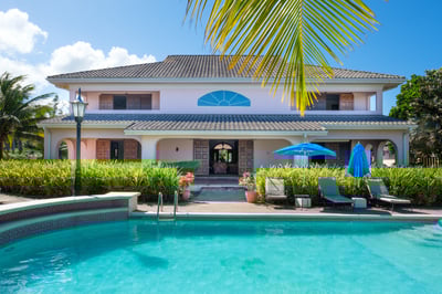 Luxury Villa Photo #3