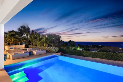 Luxury Villa Photo #50