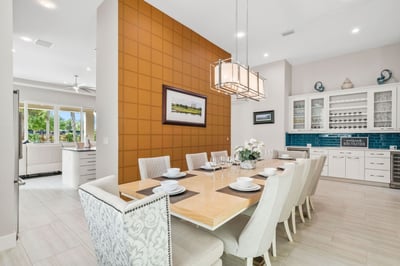 Luxury Villa Photo #22