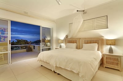 Luxury Villa Photo #13
