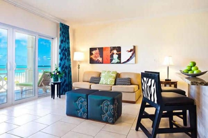 1 BDM Oceanfront Suite at Alexandra Resort