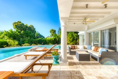 Luxury Villa Photo #6