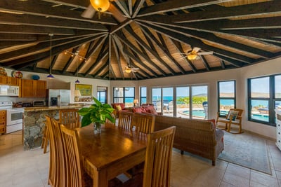 Luxury Villa Photo #5