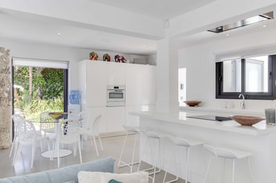 Luxury Villa Photo #16