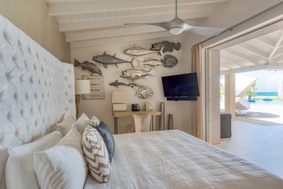 Luxury Villa Photo #26