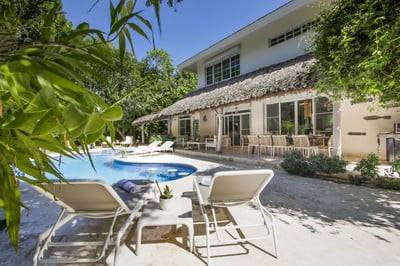 Luxury Villa Photo #3