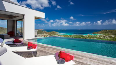 Luxury Villa Photo #15