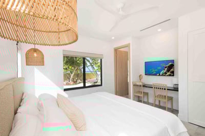 Luxury Villa Photo #22