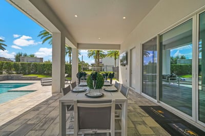 Luxury Villa Photo #12