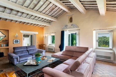 Luxury Villa Photo #27