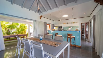 Kitchen & Dining Area: Fully equipped kitchen with electric oven, cooker with two gas and two glass-