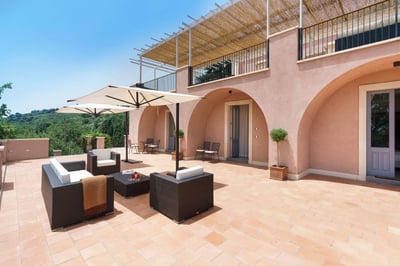 Luxury Villa Photo #12