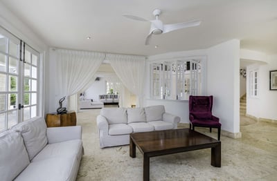 Luxury Villa Photo #23