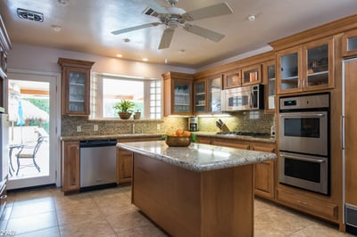 Luxury Villa Photo #15