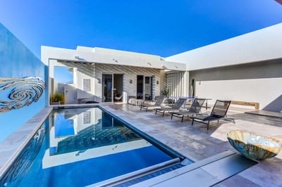 Luxury Villa Photo #4