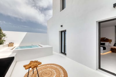 Luxury Villa Photo #27