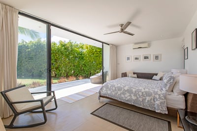 Luxury Villa Photo #19