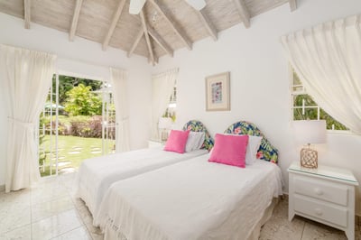 Luxury Villa Photo #21