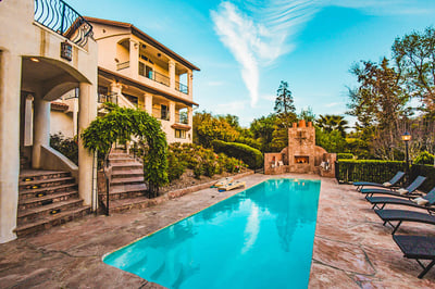 Luxury Villa Photo #3