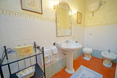 Luxury Villa Photo #5