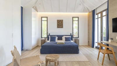 Luxury Villa Photo #53