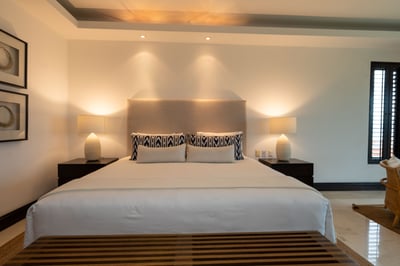 Luxury Villa Photo #22