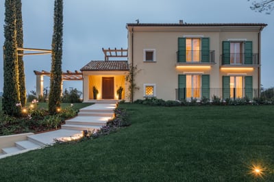 Luxury Villa Photo #22