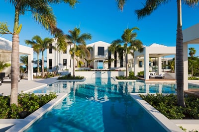 Luxury Villa Photo #43