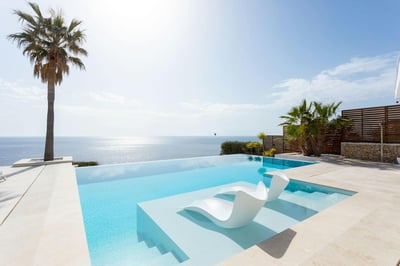 Luxury Villa Photo #10