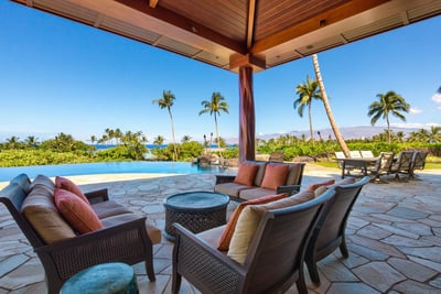 Luxury Villa Photo #11