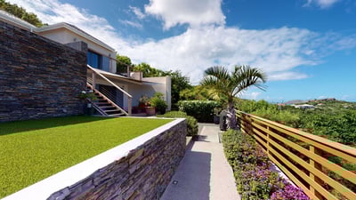 Luxury Villa Photo #16