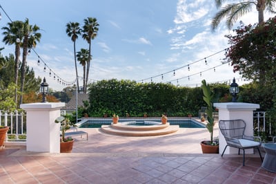 Luxury Villa Photo #6