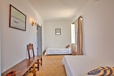 Luxury Villa Photo #17