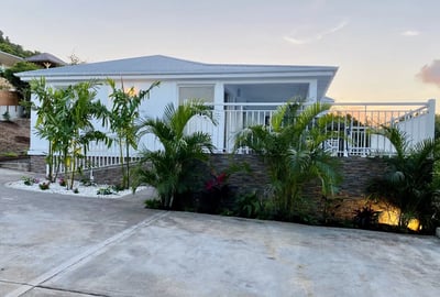 Luxury Villa Photo #6