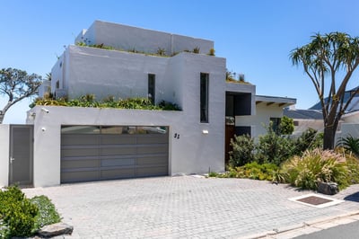 Luxury Villa Photo #7
