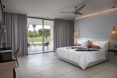 Luxury Villa Photo #34