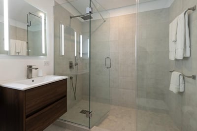Luxury Villa Photo #17