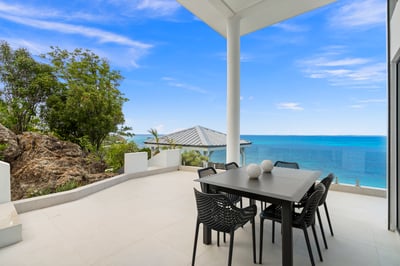 Luxury Villa Photo #23