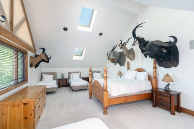 Luxury Villa Photo #17