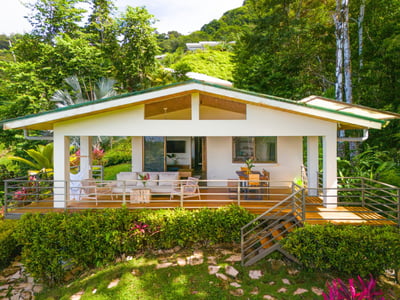 Luxury Villa Photo #37