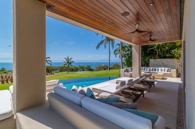 Luxury Villa Photo #11