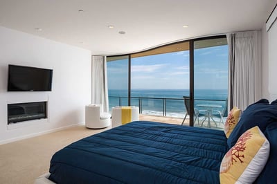 Luxury Villa Photo #15